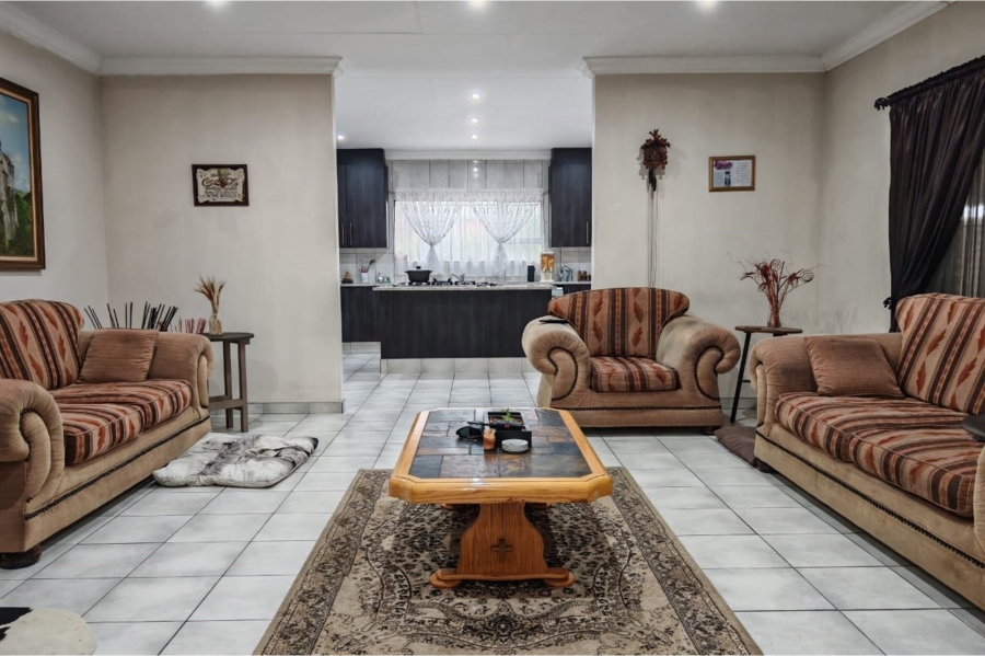 3 Bedroom Property for Sale in Deneysville Free State